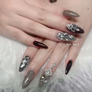 ネイル Hin Nailsのネイルデザイン