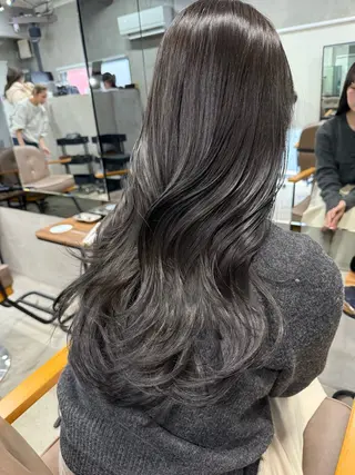 ロング カラー AIRI layer cut hairのヘアスタイル