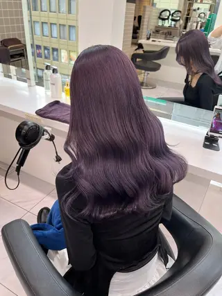 セミロング 寒色/ベージュヘア ブリーチありMiOのヘアスタイル