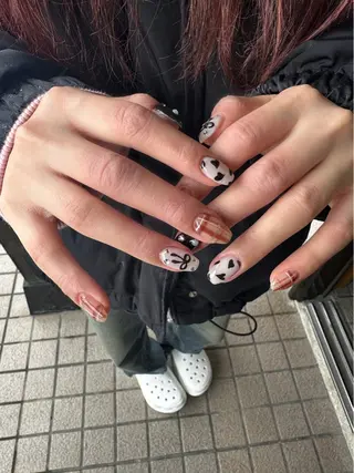 ネイル Sawa ︎︎𓂃⟡.·のネイルデザイン