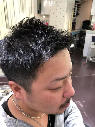 ショート メンズ 西山 恵太郎のヘアスタイル