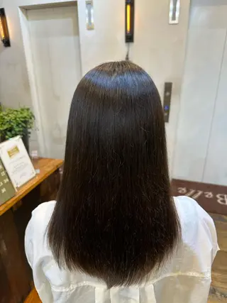 セミロング カラー 川口開世 short cutのヘアスタイル