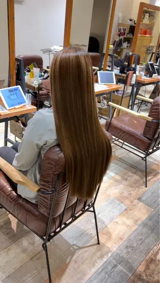 ロング カラー 韓国風・ブリーチなし ・あり後藤 一斗店長のヘアスタイル