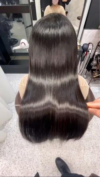 ロング _WHITE上本町 代表のヘアスタイル