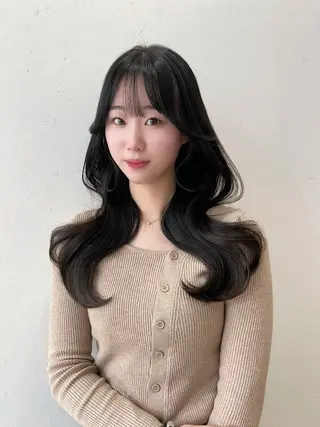 ロング 渡辺 あいかのヘアスタイル