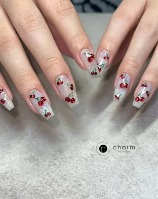 ネイル ネイルルーム チャームのネイルデザイン