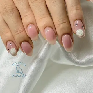 ネイル ViViChi 梨帆のネイルデザイン
