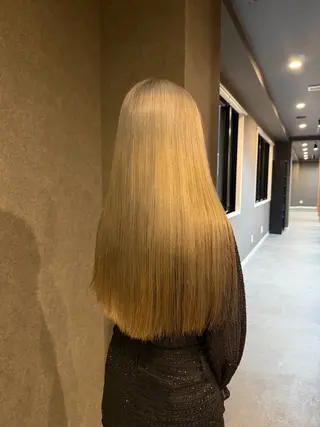 ロング カラー SHIINA シイナのヘアスタイル