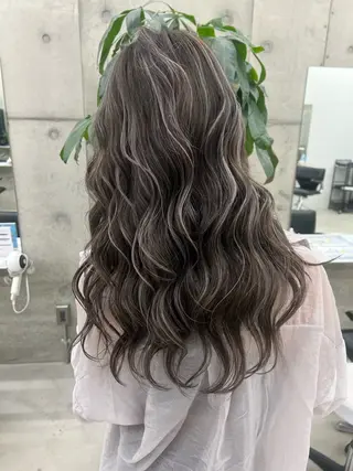 ロング カラー 齋藤 梨乃のヘアスタイル