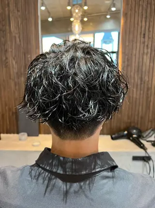 ショート パーマ メンズ 波巻きスパイラルパー マ/シャドウパーマ駿のヘアスタイル