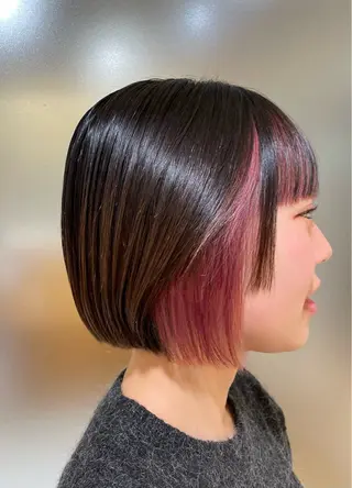 ショート カラー 菅沼 紀世/顔周りレイヤーのヘアスタイル