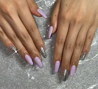 ネイル VIERU 🌈🎀💖のネイルデザイン