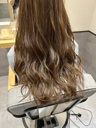 ロング ヘアアレンジ やまぐち あやみのヘアスタイル