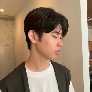ショート メンズ センターパート/ニ ュアンスパーマのヘアスタイル