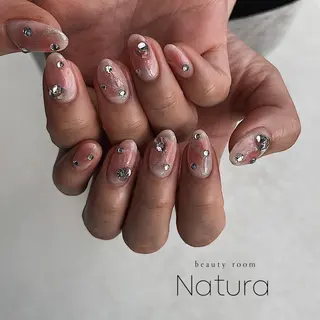 ネイル マツエク・マツパ アイブロウ beautyroom Naturaのネイルデザイン