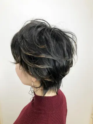 ショート カラー 上田 篤史のヘアスタイル