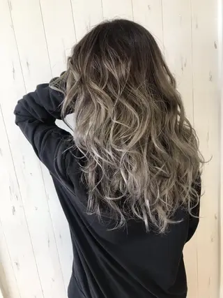 ロング カラー パーマ ヘアアレンジ キッズ ネイル マツエク・マツパ M字・前髪割れ 改善メンズ特化/栢沼のヘアスタイル