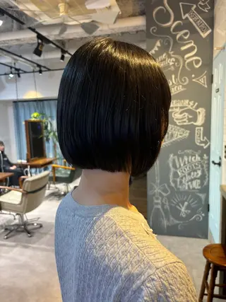 ショート カラー パーマ 七井 香奈 (なないかな)のヘアスタイル