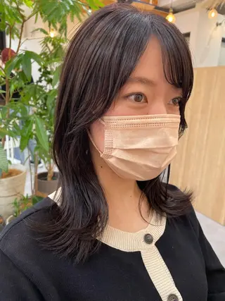 セミロング カラー 高梨 菜々のヘアスタイル