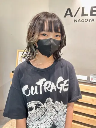 ミディアム カラー ウルフカット レイヤーカット上柿のヘアスタイル