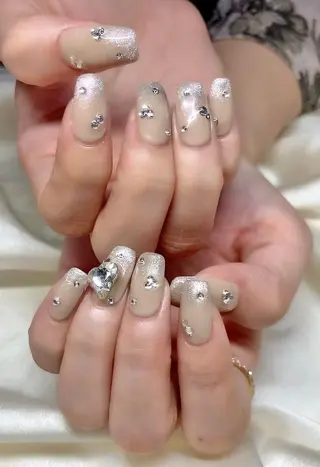 ネイル マツエク・マツパ アイブロウ Nail&eye Belire 新宿のネイルデザイン