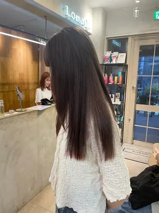ロング カラー ミルクティー× グレージュMOMOのヘアスタイル