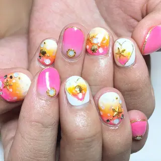 ネイル Li'leaNail AINAのネイルデザイン