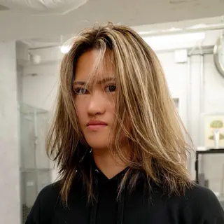 カラー メンズ メンズハイライト／ メンズブリーチカラーのヘアスタイル