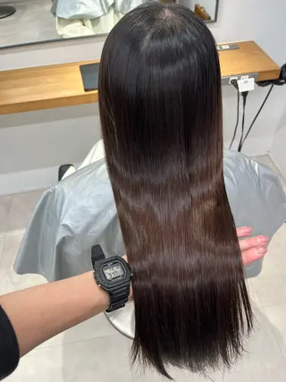 ロング 赤み消しカラー/ ナチュラル/トモキのヘアスタイル