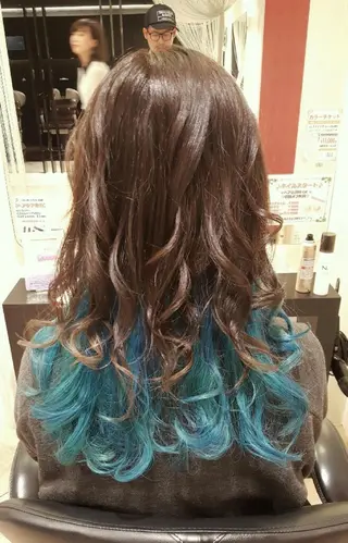 ミディアム カラー ヘアアレンジ 秋山 幸太のヘアスタイル