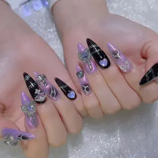 ネイル Queens テイのネイルデザイン