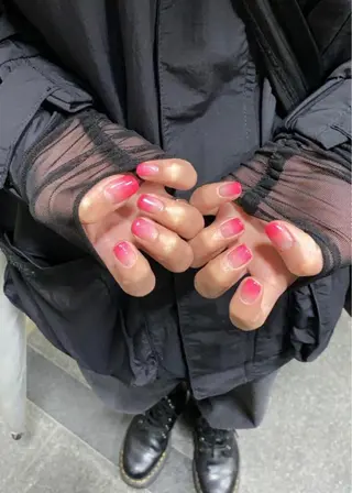 ネイル ネイルサロンリベラ 金山店　水野のネイルデザイン