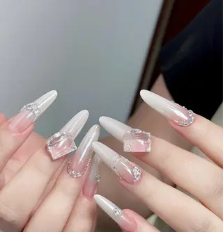 ネイル D-BEAUTY Nailsalonのネイルデザイン
