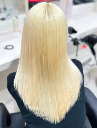 カラー ハイトーン/透明感 艶カラー/SAKI‎のヘアスタイル