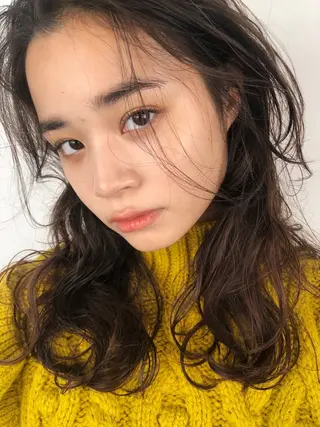 ミディアム カラー パーマ 吉江 結菜のヘアスタイル