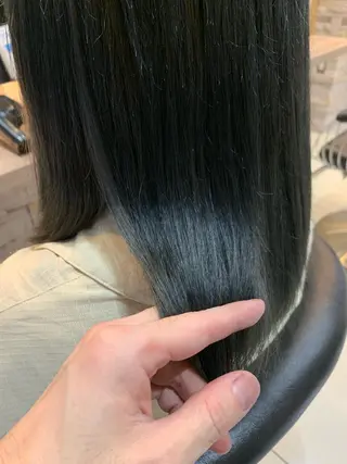 ミディアム カラー 早坂 裕真のヘアスタイル