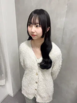 ロング ami omochaのヘアスタイル