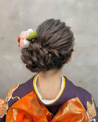 ロング カラー ヘアアレンジ 【ピンク/韓国ヘア/ ヘアセット】亜海のヘアスタイル