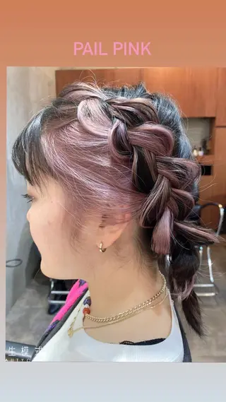 ミディアム 白髪ぼかし×デザイン 🕊️🫧ホウジョウのヘアスタイル