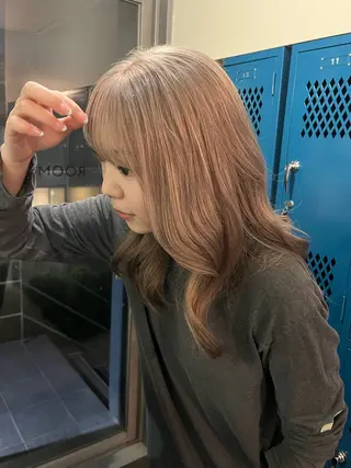 ミディアム カラー 韓国ボブ/ハッシュ カットKIRAのヘアスタイル