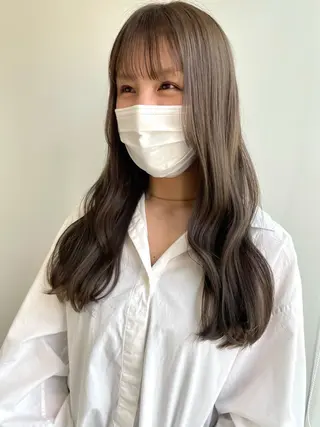 ロング カラー 山口 莉奈のヘアスタイル
