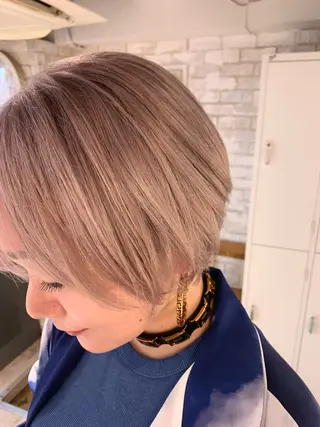 ショート ✨ハイトーン✨艶髪 ✨髪質改善✨和田のヘアスタイル