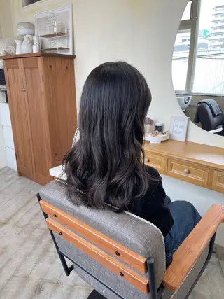 ロング カラー 🍋透け感カラー🍃 オリーブ🍐Kahoのヘアスタイル