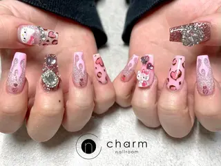 ネイル ネイルルーム チャームのネイルデザイン