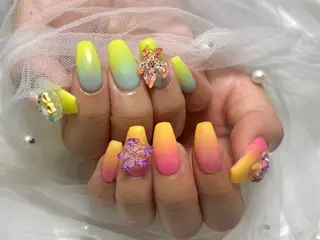 ネイル Roi〈ロワ〉 Akariのネイルデザイン