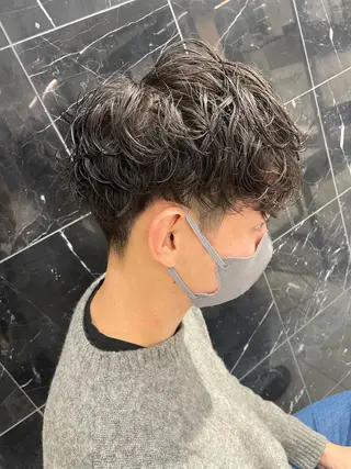 パーマ メンズ 大阪美容師 井上智博のヘアスタイル