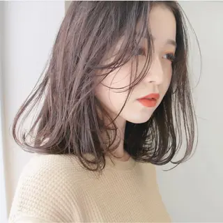 ミディアム ayaka 縮毛矯正レイヤーのヘアスタイル