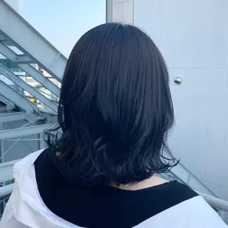 ミディアム カラー 🩵ブリーチカラー 🐈MIORI🩵のヘアスタイル