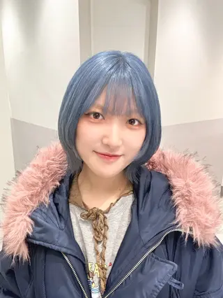 ショート カラー 🩵ブリーチカラー 🐈MIORI🩵のヘアスタイル