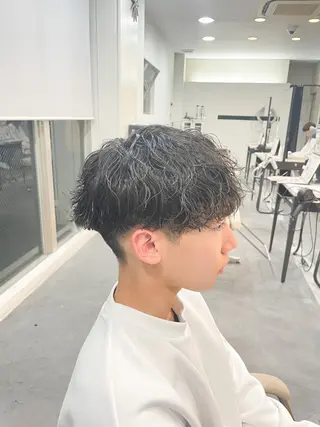 ショート パーマ 【メンズ専門】 古田　隆悟のヘアスタイル